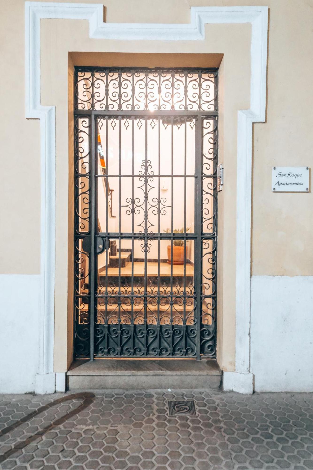 Apartamentos San Roque Sevilla Exteriér fotografie